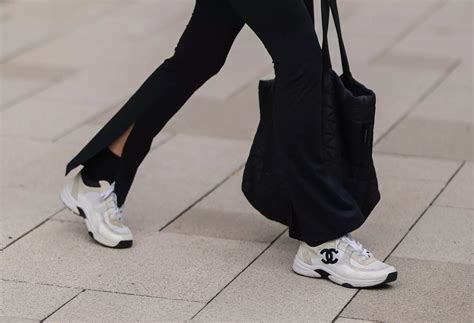 best trendy sneakers for women.